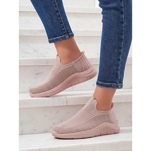 Damskie sneakersy Apollo Rosa – różowe buty slip-on z tkaniny na płaskiej podeszwie ze sklepu royalfashion.pl w kategorii Buty sportowe damskie - zdjęcie 185845113
