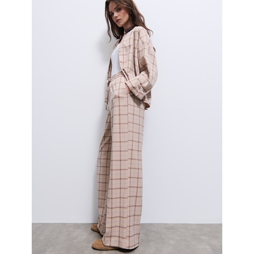 Mohito - Spodnie w kratę - beżowy Mohito 38 Mohito