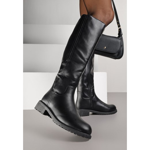 Czarne Minimalistyczne Kozaki Vices z Imitacji Skóry z Dopasowaną Cholewką 39 born2be.pl