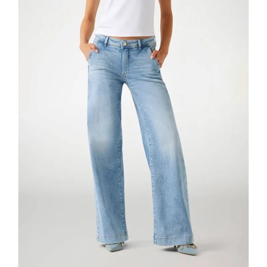 GUESS Jeansy ZOYA | flare fit ze sklepu Gomez Fashion Store w kategorii Jeansy damskie - zdjęcie 185855590