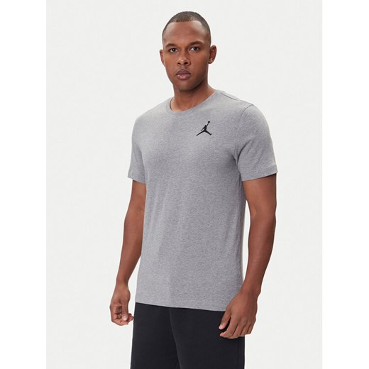 Nike T-Shirt DC7485 091 Szary Regular Fit ze sklepu MODIVO w kategorii T-shirty męskie - zdjęcie 185869914