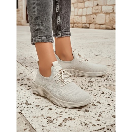 Aurelia Beige Royalfashion – Beżowe tenisówki damskie tkanina sznurowane ze sklepu royalfashion.pl w kategorii Buty sportowe damskie - zdjęcie 185885473