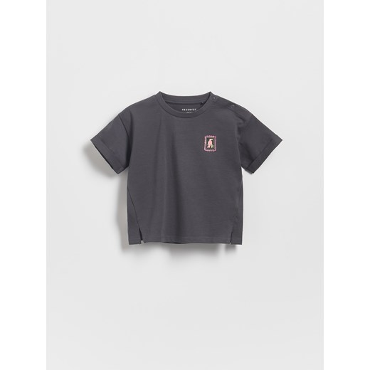 Reserved - Bawełniany T-shirt z haftem - jasnoszary ze sklepu Reserved w kategorii Bluzki dziewczęce - zdjęcie 185888321