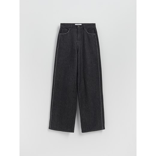 Reserved - Jeansy wide leg z aplikacjami - szary ze sklepu Reserved w kategorii Jeansy damskie - zdjęcie 185888602