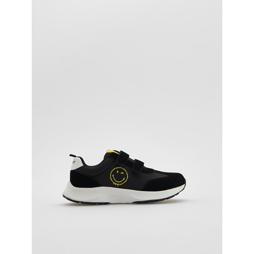 Reserved - Buty SmileyWorld® - czarny ze sklepu Reserved w kategorii Buty sportowe dziecięce - zdjęcie 185889080
