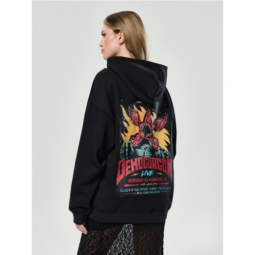 Sinsay - Bluza hoodie z nadrukiem z tyłu - czarny ze sklepu Sinsay w kategorii Bluzy damskie - zdjęcie 185894820