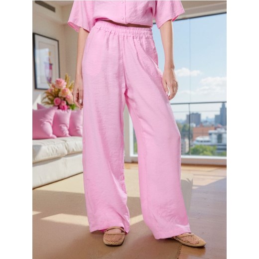 Sinsay - Spodnie wide leg z modalem - różowy ze sklepu Sinsay w kategorii Spodnie damskie - zdjęcie 185895342