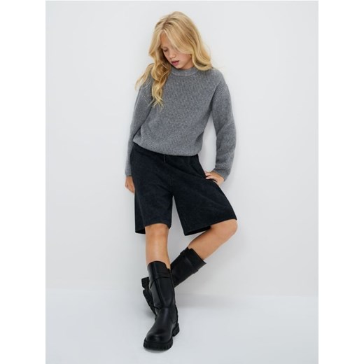Sinsay - Prążkowany sweter ze ściągaczami - szary - id: 928ET-09M - marki Sinsay - 185895413 Sinsay - Prążkowany sweter ze ściągaczami - szary ze sklepu Sinsay w kategorii Swetry dziewczęce - zdjęcie 185895413