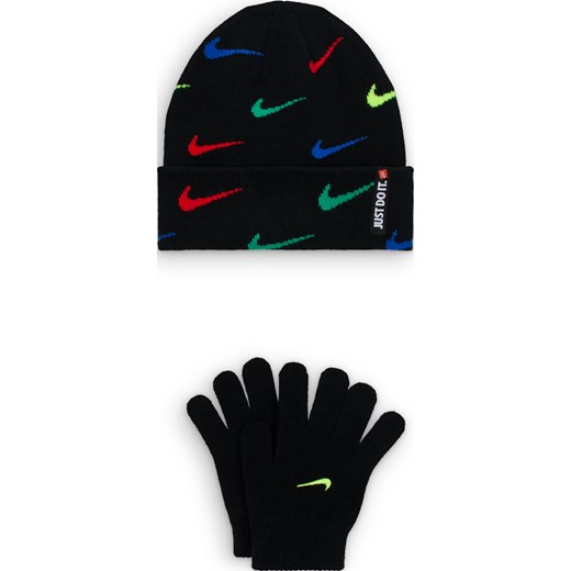 Zestaw dla dużych dzieci Nike Swoosh Repeat Beanie and Gloves Set - Czerń ze sklepu Nike poland w kategorii Czapki dziecięce - zdjęcie 185898932