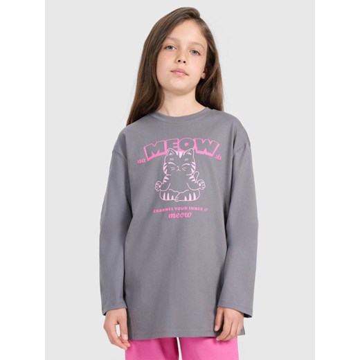 Dziewczęcy longsleeve z nadrukiem 4F 4FJRAW25TLONF591 - szary ze sklepu Sportstylestory.com w kategorii Bluzki dziewczęce - zdjęcie 185900370