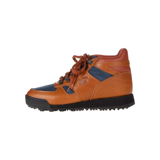 New Balance Skórzane buty trekkingowe &quot;URAINOG&quot; w kolorze jasnobrązowym ze sklepu Limango Polska w kategorii Buty trekkingowe damskie - zdjęcie 185903204