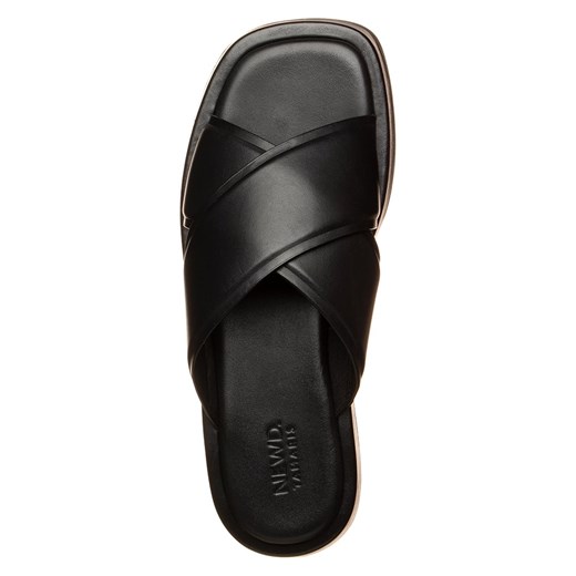 Tamaris Skórzane klapki w kolorze czarnym Tamaris 38 Limango Polska okazja