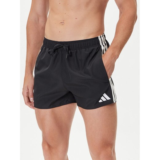 adidas Szorty kąpielowe 3-Stripes JG1031 Czarny Regular Fit ze sklepu MODIVO w kategorii Kąpielówki - zdjęcie 185913700