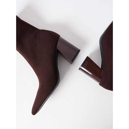 Mohito - Botki na obcasie - ciemnobrązowy Mohito 39 Mohito
