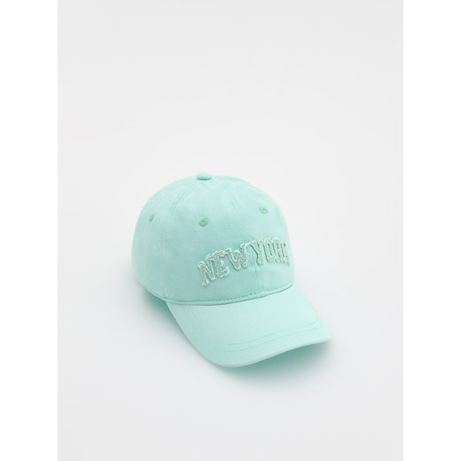 Reserved - Czapka z daszkiem z haftem - jasnozielony ze sklepu Reserved w kategorii Czapki dziecięce - zdjęcie 185930961