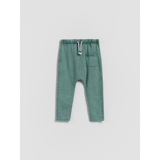 Reserved - Legginsy z efektem sprania - ciemnozielony ze sklepu Reserved w kategorii Spodnie chłopięce - zdjęcie 185931082