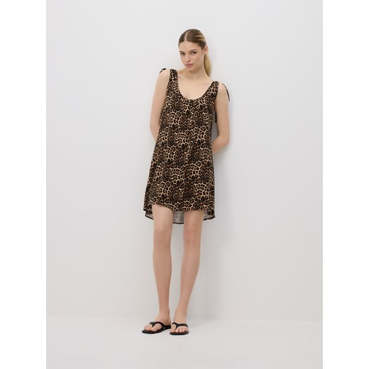 Reserved - Narzutka plażowa z domieszką lnu - brązowy ze sklepu Reserved w kategorii Odzież plażowa - zdjęcie 185932122