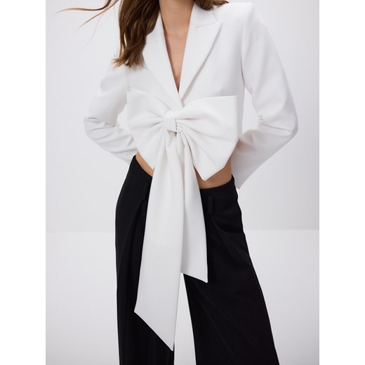 Reserved - Marynarka z ozdobną kokardką - złamana biel ze sklepu Reserved w kategorii Marynarki damskie - zdjęcie 185932332