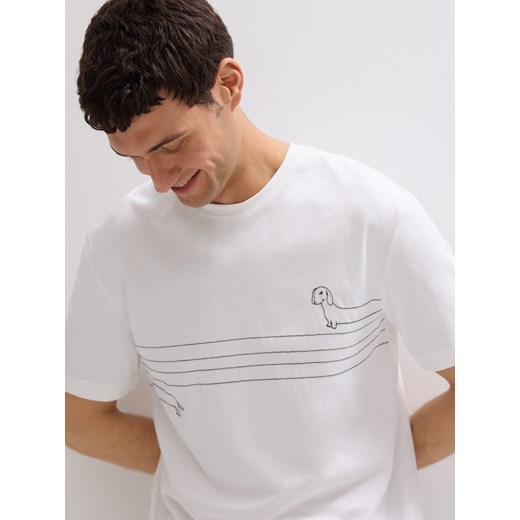 Reserved - T-shirt regular z haftem - biały ze sklepu Reserved w kategorii T-shirty męskie - zdjęcie 185936673