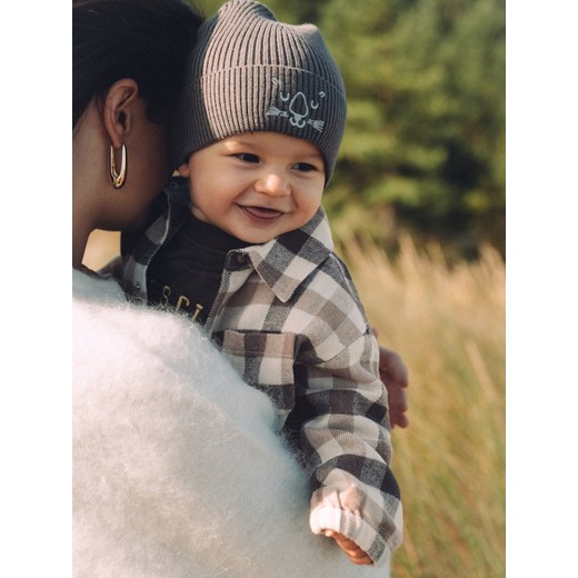 Reserved - Czapka z haftem - ciemnoszary ze sklepu Reserved w kategorii Czapki dziecięce - zdjęcie 185937184