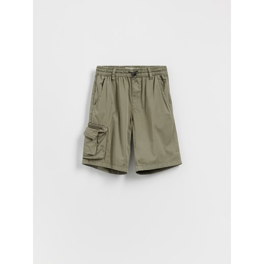 Reserved - Bawełniane szorty - ciemnozielony ze sklepu Reserved w kategorii Spodenki chłopięce - zdjęcie 185937402