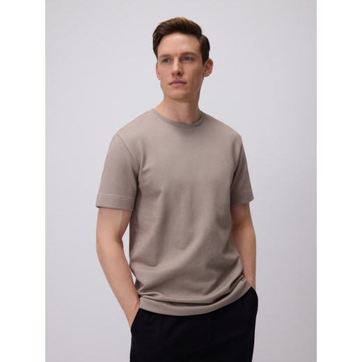 Reserved - T-shirt regular ze strukturalnej dzianiny - brązowy Reserved L wyprzedaż Reserved