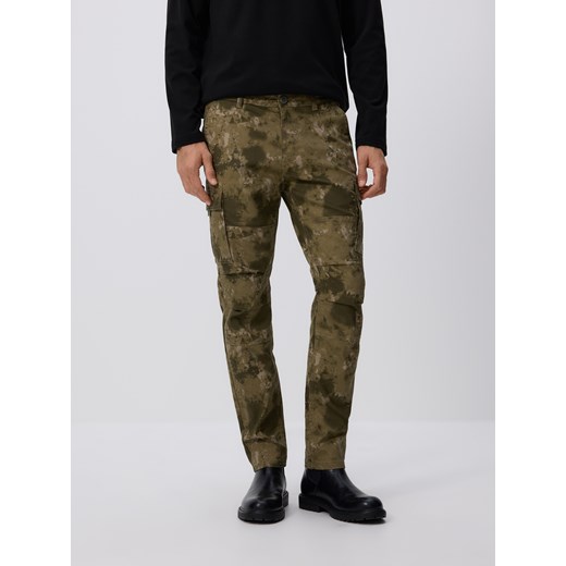 Reserved - Spodnie cargo slim - zielony ze sklepu Reserved w kategorii Spodnie męskie - zdjęcie 185938962