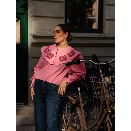 Reserved - Bluzka z ozdobnym kołnierzem - intensywny róż ze sklepu Reserved w kategorii Koszule damskie - zdjęcie 185939552
