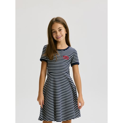 Reserved - Sukienka w paski - granatowy - id: 580EX-59X - marki Reserved - 185940711 Reserved - Sukienka w paski - granatowy ze sklepu Reserved w kategorii Sukienki dziewczęce - zdjęcie 185940711
