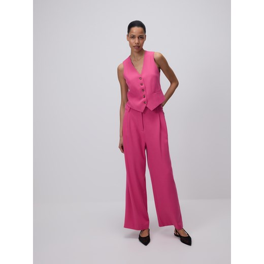 Reserved - Szerokie spodnie - intensywny róż ze sklepu Reserved w kategorii Spodnie damskie - zdjęcie 185942300