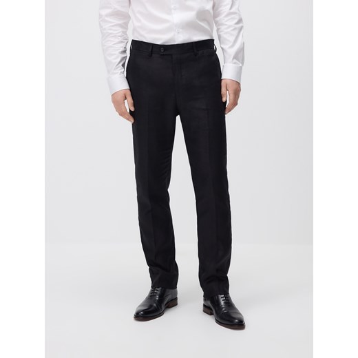 Reserved - Lniane spodnie garniturowe - czarny ze sklepu Reserved w kategorii Spodnie męskie - zdjęcie 185943532