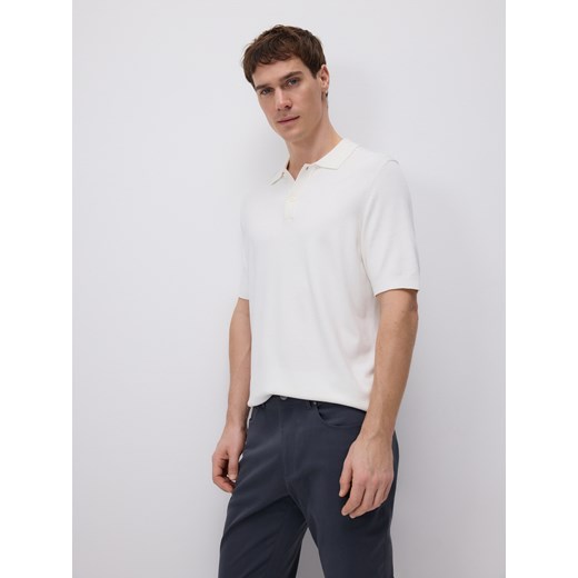 Reserved - Sweter polo z wiskozą - biały ze sklepu Reserved w kategorii Swetry męskie - zdjęcie 185945390