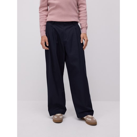 Reserved - Spodnie loose z domieszką lnu - granatowy ze sklepu Reserved w kategorii Spodnie męskie - zdjęcie 185945853