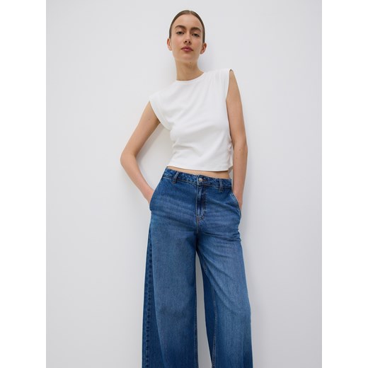 Reserved - T-shirt z ozdobnym marszczeniem - biały ze sklepu Reserved w kategorii Bluzki damskie - zdjęcie 185948640