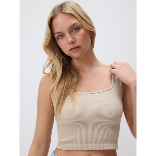 Reserved - Krótki top na ramiączkach - kremowy ze sklepu Reserved w kategorii Bluzki damskie - zdjęcie 185948672