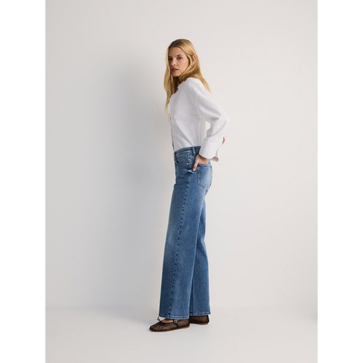 Reserved - Jeansy straight leg - niebieski Reserved 42 promocyjna cena Reserved