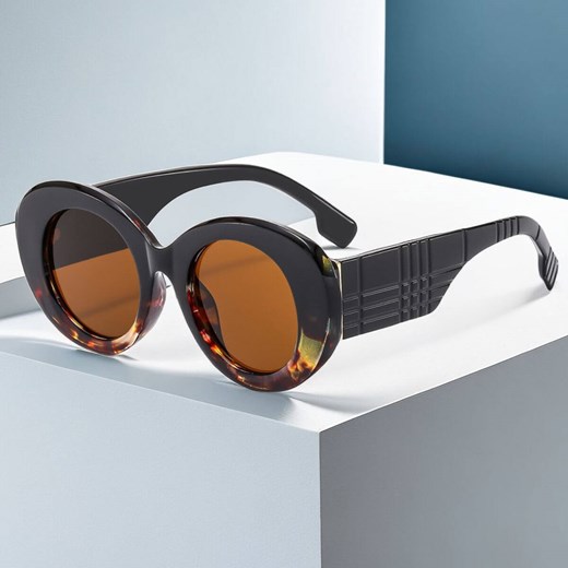 Okulary przeciwsłoneczne z filtrem UV400 STL32D czarny/panterka + akcesoria ze sklepu Stylion w kategorii Okulary przeciwsłoneczne damskie - zdjęcie 185965342