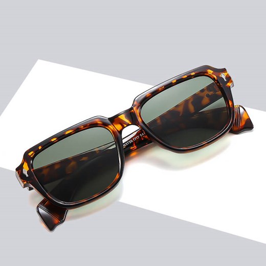 Okulary przeciwsłoneczne z filtrem UV400 STL27C panterka + akcesoria ze sklepu Stylion w kategorii Okulary przeciwsłoneczne damskie - zdjęcie 185965421