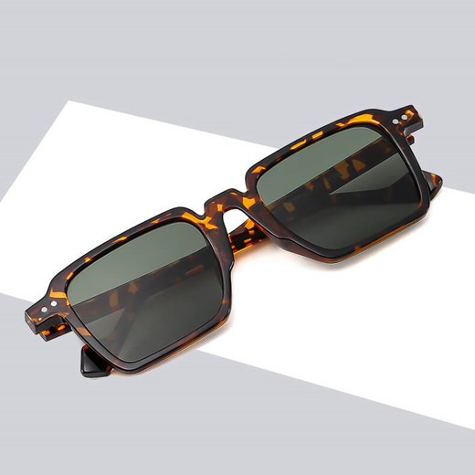 Okulary przeciwsłoneczne z filtrem UV400 STL37B panterka + akcesoria - id: 8669 - marki Stylion - 185965440 Okulary przeciwsłoneczne z filtrem UV400 STL37B panterka + akcesoria ze sklepu Stylion w kategorii Okulary przeciwsłoneczne damskie - zdjęcie 185965440