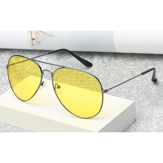 Okulary pilotki rozjaśniające dla kierowców do jazdy nocą, we mgle i deszczu 411 ze sklepu Stylion w kategorii Okulary przeciwsłoneczne damskie - zdjęcie 185967460