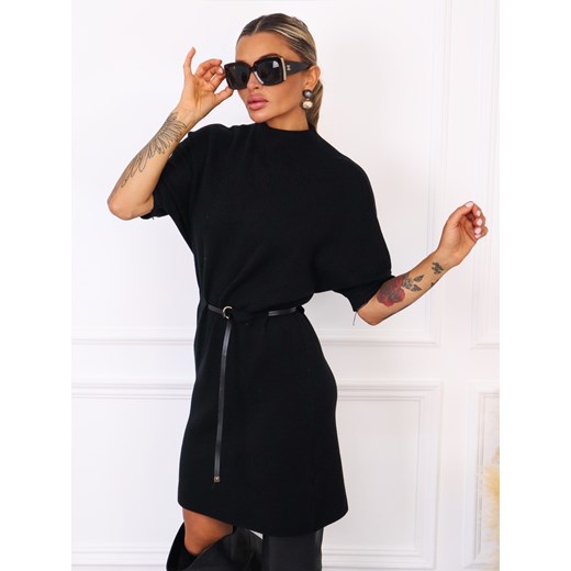SUKIENKA SWETERKOWA Z PÓŁGOLFEM I PASKIEM - CZARNA Olika uniwersalny olika.com.pl