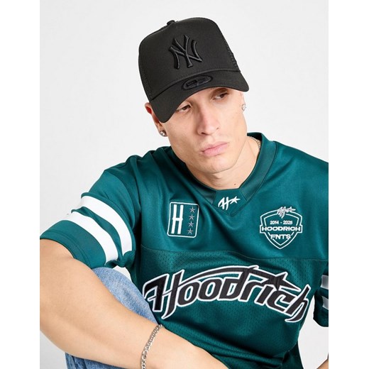 NEW ERA CZAPKA MLB TRUCKER NYY NEW YORK YANKEES BLKBLK ze sklepu JD Sports  w kategorii Czapki z daszkiem męskie - zdjęcie 185973101