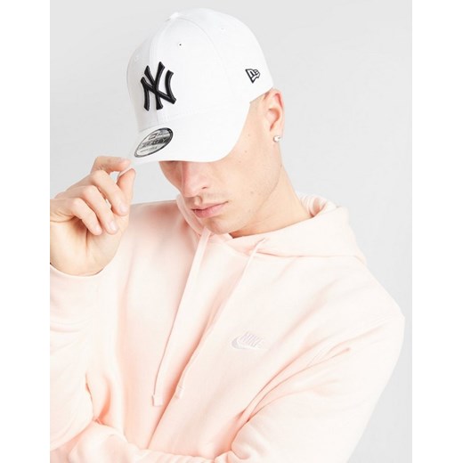 NEW ERA CZAPKA 940 NY WHI 940 ze sklepu JD Sports  w kategorii Czapki z daszkiem męskie - zdjęcie 185973142