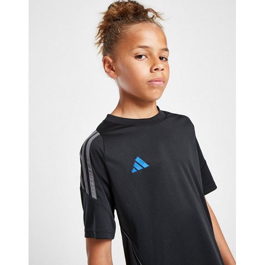 ADIDAS T-SHIRT TIRO24 TEE BLK/BLU B ze sklepu JD Sports  w kategorii T-shirty chłopięce - zdjęcie 185977750