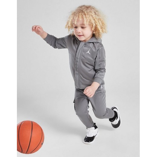 JORDAN KOMPLET POLY WVN FZ SUIT GRY B ze sklepu JD Sports  w kategorii Komplety niemowlęce - zdjęcie 185978394