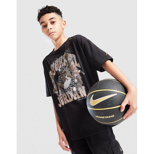 JORDAN T-SHIRT MJ WSH LGO TEE BLK B ze sklepu JD Sports  w kategorii T-shirty chłopięce - zdjęcie 185980984