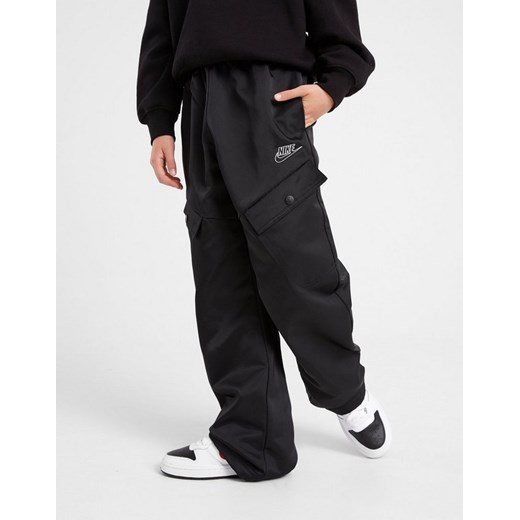 NIKE SPODNIE G NSW PANT NVLTY CAPSULE G ze sklepu JD Sports  w kategorii Spodnie chłopięce - zdjęcie 185983784