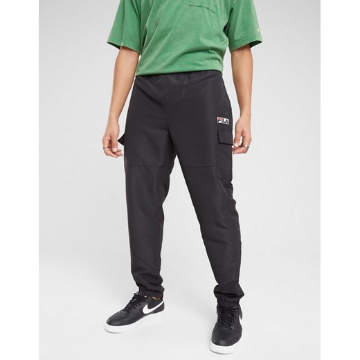FILA SPODNIE FILA FORBES BLK ze sklepu JD Sports  w kategorii Spodnie męskie - zdjęcie 185984002