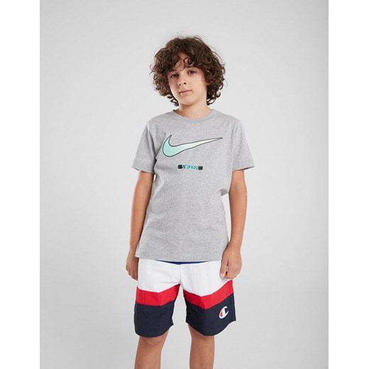 NIKE T-SHIRT BRNDMRK2 TEE DGH B ze sklepu JD Sports  w kategorii T-shirty chłopięce - zdjęcie 185984043