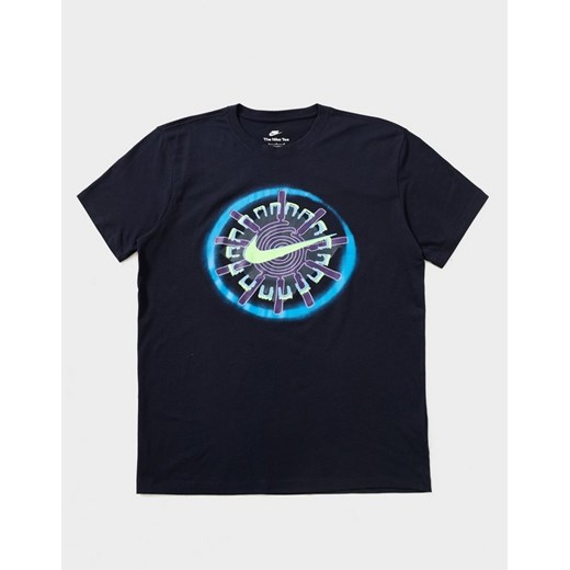 NIKE T-SHIRT U NSW TEE OC FESTIVAL ze sklepu JD Sports  w kategorii T-shirty męskie - zdjęcie 185984350